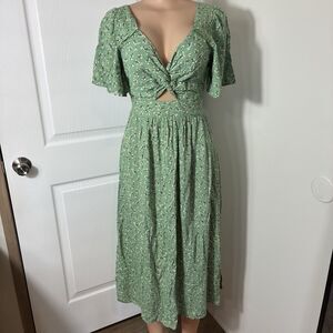 New Angie Spring Dress S Twist Front Keyhole Floral Cottagecore Side Slits